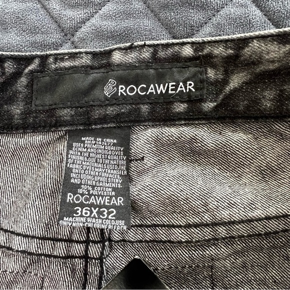 ROCAWEAR Men 36 X 32 Black Acid Wash Slim Straight Jean Rhinestone Studded CLO - Picture 9 of 10